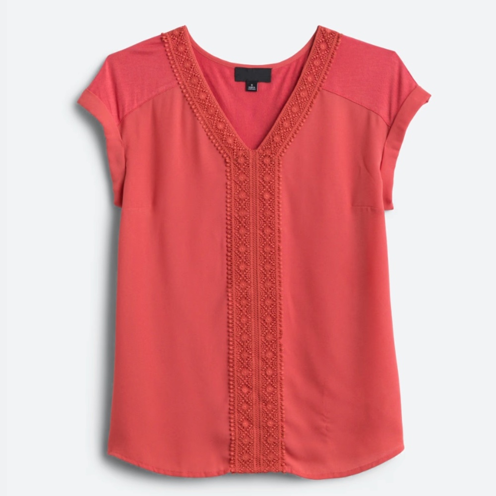 Fortune + Ivy - Zora Crochet Trim Mixed Material Blouse